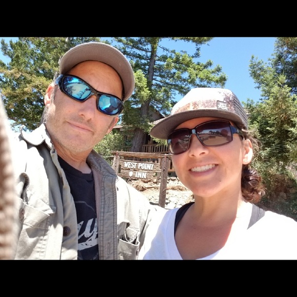 Meet your Posher, Dolores - Picture 3 of 4